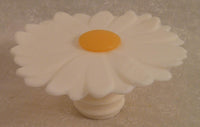 Daisy Bottle Stopper - White