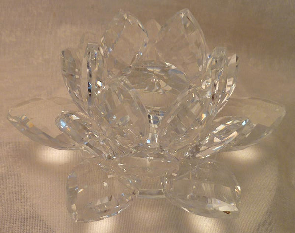 Small Crystal Lotus with 30mm Crystal Ball
